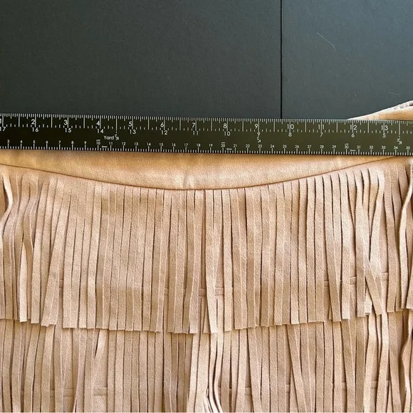 Blu Pepper Fringed Pink Suede Shorts Medium - Picture 6 of 6